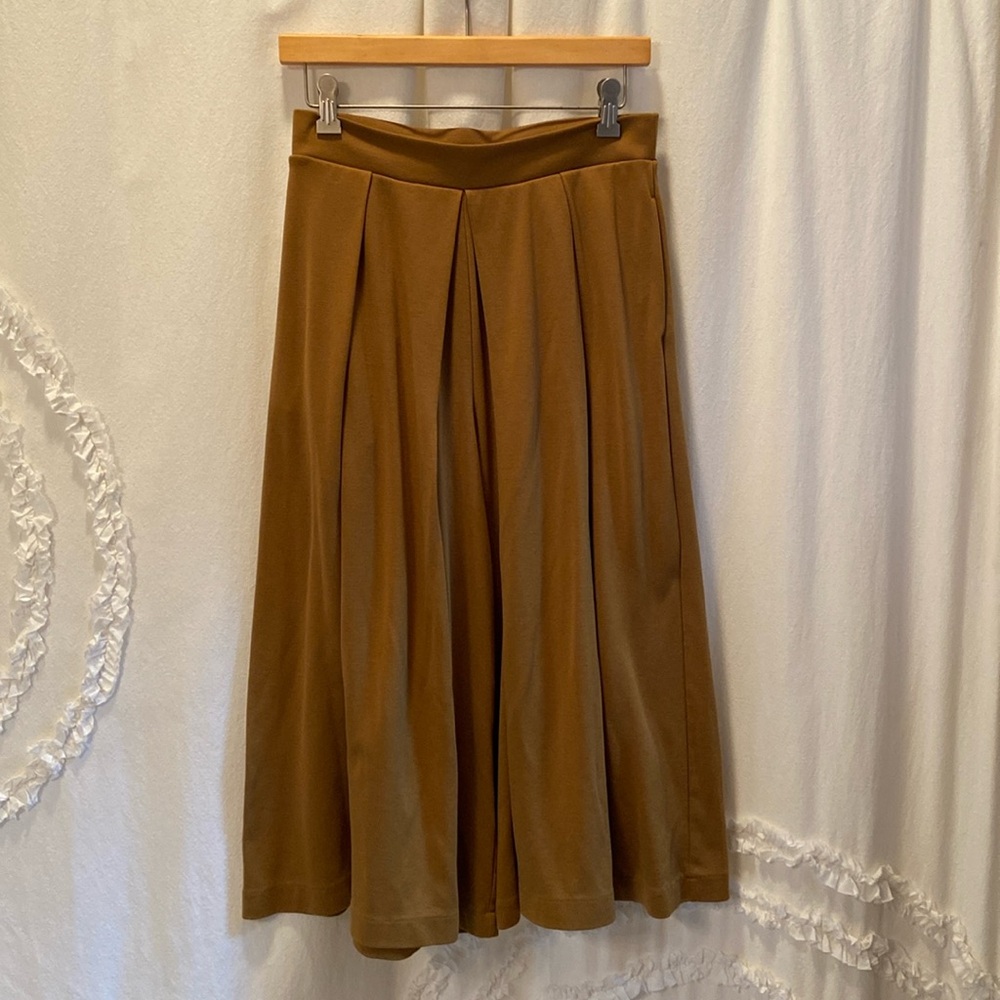 Uniqlo skort (split skirt) size M